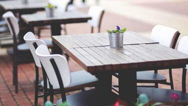 Υπενθυμίζει η αντιδήμαρχος: Λήγει την Πέμπτη η προθεσμία για την άδεια των κοινόχρηστων χώρων