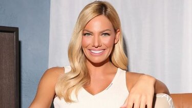 Το σερφ της Μαλέσκου και η μπηχτή για … βρεγμένη σανίδα