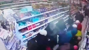 Η «μάχη» της ζάχαρης στη Ρωσία: Απίστευτες εικόνες σε σούπερ μάρκετ