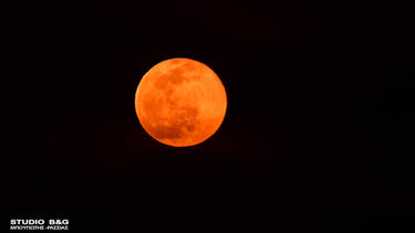 Το μαγικό Φεγγάρι του Σκουληκιού, πάνω από το Ναύπλιο 