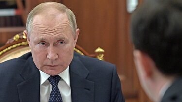 Πούτιν: Οι ρωσικές δυνάμεις ενεργούν θαρραλέα και αποτελεσματικά στην Ουκρανία