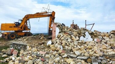 Θέλουν πίσω την εκκλησία τους! Επιτροπή με στόχο την ανοικοδόμηση του Προφήτη Ηλία