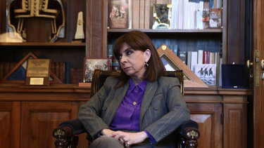 Επικοινωνία Σακελλαροπούλου με τον πρέσβη της Ουκρανίας στην Ελλάδα