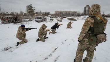 Ria Novosti: Το τάγμα Αζόφ χτύπησε αυτοκινητοπομπή αμάχων στη Μαριούπολη