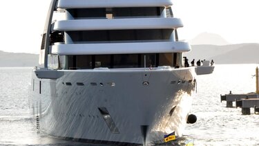 Θαλαμηγός του Ρώσου ολιγάρχη Ρόμαν Αμπράμοβιτς έδεσε στην Τουρκία