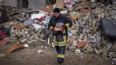 Ρωσική πυραυλική επίθεση έπληξε τον διάδρομο του αεροδρομίου της Οδησσού