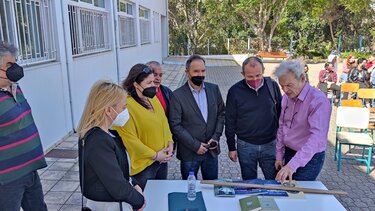 Παράδοση πέντε εκδόσεων της Ε.Κ.Ι.Μ. σε 218 Γυμνάσια και Λύκεια της Κρήτης