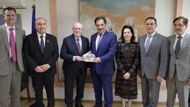 Συνάντηση Άδ. Γεωργιάδη με τον πρόεδρο της Γερουσίας του Καναδά