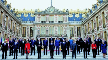 Εκλογές στη Γαλλία: Ανακουφισμένη η ΕΕ συγχαίρει τον Μακρόν