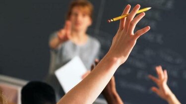 Οι εργαζόμενοι στην Ιδιωτική Εκπαίδευση για το Λαϊκό Φροντιστήριο Χανίων