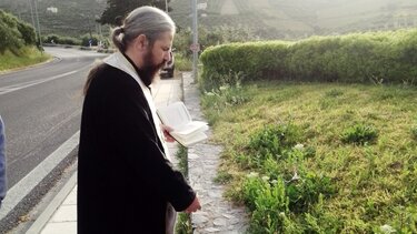 Τρισάγιο και κατάθεση στεφάνου στο μνημείου απαγωγής του Γερμανού Στρατηγού Κράιπε