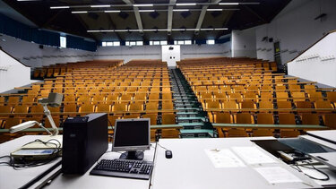 Νέος θεσμός στα ΑΕΙ: Τι είναι οι "Επισκέπτες ερευνητές"