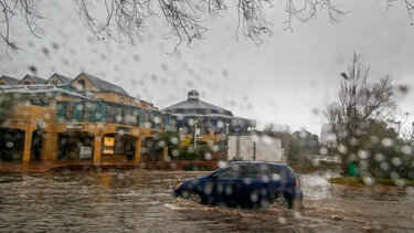 Εννέα άνθρωποι έχασαν τη ζωή τους στο Γιοχάνεσμπουργκ από πλημμύρα
