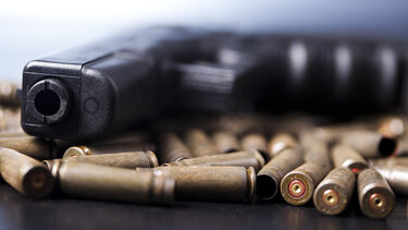 Τελωνειακοί εντόπισαν οπλισμό και σφαίρες σε αυτοκίνητο