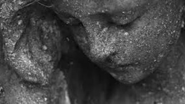 Θλίψη για τον θάνατο της 33χρονης Ειρήνης Σταμούλη