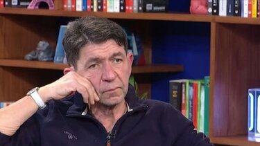 Γεράσιμος Σκιαδαρέσης: «Ο πατέρας μου με ξαναθυμήθηκε πριν πεθάνει, δεν καιγόταν να με δει»