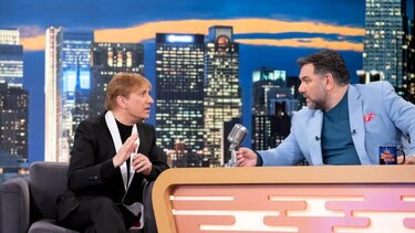 «The 2Night Show»: Καλεσμένος ο Μάκης Δελαπόρτας – Πώς κατάφερε να περισώσει 300 παλιές ελληνικές ταινίες πριν καταστραφούν