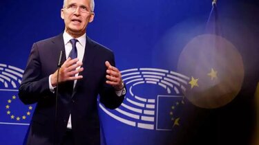 Στόλτενμπεργκ: «Ισχυρό μήνυμα» από τον ΟΗΕ και «ξεκάθαρη καταδίκη των παράνομων προσαρτήσεων ουκρανικών εδαφών» από τη Ρωσία