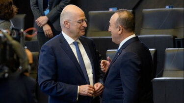 Σύνοδος ΥΠΕΞ ΝΑΤΟ: Η κατάσταση στην Ουκρανία στο επίκεντρο σύντομης συζήτησης Δένδια-Τσαβούσογλου