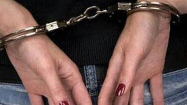 Κλωτσιές από τη μάνα στην 12χρονη κόρη - Στον Εισαγγελέα η 46χρονη από την Ουκρανία