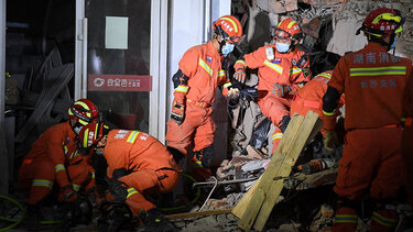 Επέζησε τρεις μέρες στα ερείπια έπειτα από κατάρρευση κτιρίου