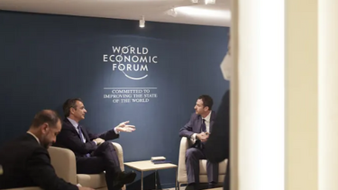 Συναντήσεις Μητσοτάκη με στελέχη επενδυτικών κολοσσών στο Νταβός