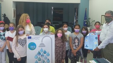 Μαθητές του 2ου Δημοτικού Σχολείου Αγίου Νικολάου επισκέφθηκαν τον δήμαρχο