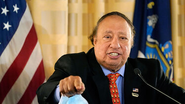 Bloomberg: Ο Κατσιματίδης προειδοποιεί για έλλειψη ντίζελ στην Ανατολική Ακτή