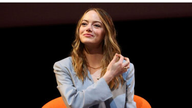 Έμμα Στόουν: Μεγάλο δώρο αλλά και πρόκληση να δουλεύω με τον Γιώργο Λάνθιμο