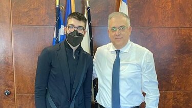 Ένας Γαβαλάς στο πλευρό του Υπουργού Προστασίας του Πολίτη