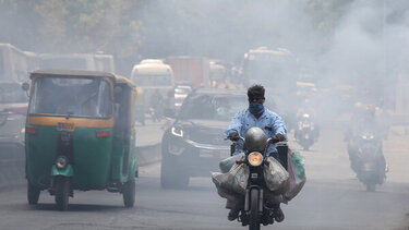 Ένας στους 6 θανάτους παγκοσμίως το 2019 οφειλόταν σε ατμοσφαιρική ρύπανση