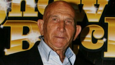 Κώστας Γκουσγκούνης: Η φιλία με τον Ανδρέα Παπανδρέου και η πρόταση να κατέβει με το ΠΑΣΟΚ