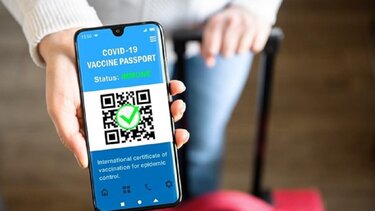 Ευρωπαϊκό ψηφιακό πιστοποιητικό COVID: Υπέρ της διατήρησης του έως τον Ιούνιο του 2023 το ΕΚ