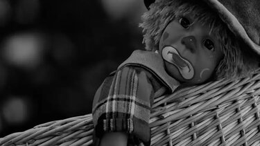 «Σακάτεψε» στο ξύλο τον 2χρονο γιο της συντρόφου του και είναι ελεύθερος 2 χρόνια μετά