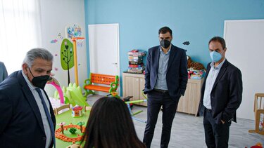 Ηλεκτρονικός εξοπλισμός για τα παιδιά της "Ηλιαχτίδας" από τη Γ.Γ. Πρωθυπουργού