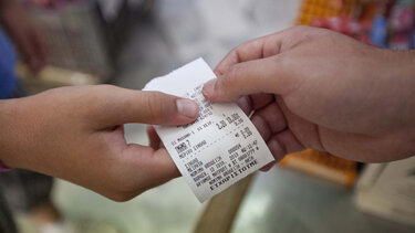 "Καίνε" οι αποδείξεις τις επιχειρήσεις