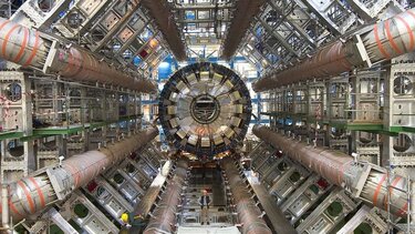 Το CERN διακόπτει τις συμφωνίες συνεργασίας με τη Ρωσία και τη Λευκορωσία