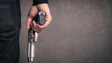 "Έρχονται" εντάλματα για το "πιστολίδι" κοντά στο Αντισκάρι