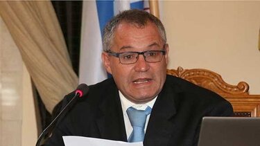 Προαναγγέλει την κάθοδο του ξανά στις βουλευτικές εκλογές