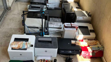 Βίντεο από τη μεγάλη επιχείρηση στην Αττική για κύκλωμα διακίνησης μεταναστών