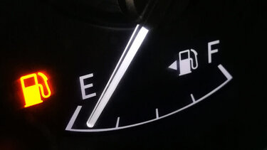 "Φωτιά" στις αντλίες πριν το τριήμερο της Καθαράς Δευτέρας - Οι τιμές των καυσίμων