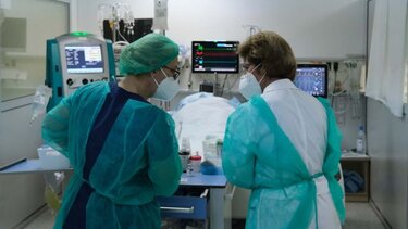 Ρεκόρ εισαγωγών στα νοσοκομεία λόγω κορωνοϊού, στην Αυστραλία