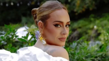 H Adele αποκάλυψε για ποιο λόγο είχε να μπει στο μετρό εδώ και 20 χρόνια