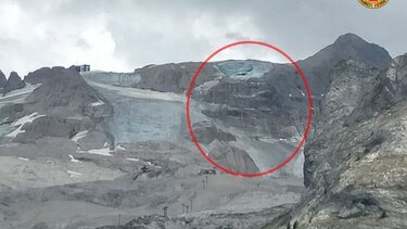 Άλπεις: Έξι νεκροί, εννέα τραυματίες και αδιευκρίνιστος αριθμός αγνοουμένων από την αποκόλληση στρώματος πάγου