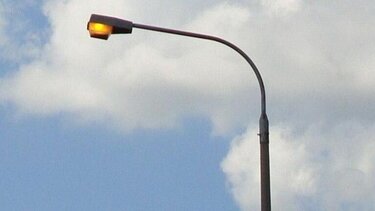 Ελλιπής ο φωτισμός στη Λεωφόρο Ικάρου