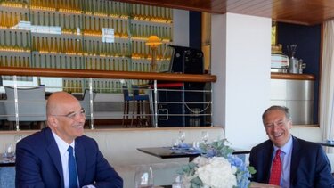 Γεύμα Δένδια με τον πρώην ΥΠΕΞ των ΗΠΑ