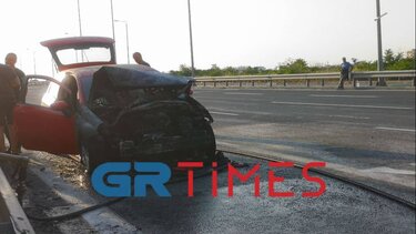 Θεσσαλονίκη: Στις φλόγες αυτοκίνητο στη Δυτική Είσοδο