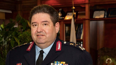 Τιμητική διάκριση για τον επίτιμο αρχηγό της ΕΛ.ΑΣ Μιχάλη Καραμαλάκη