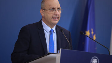 Οικονόμου σε Τσίπρα: Οι απαντήσεις για τις υποκλοπές θα δοθούν με το δέοντα τρόπο