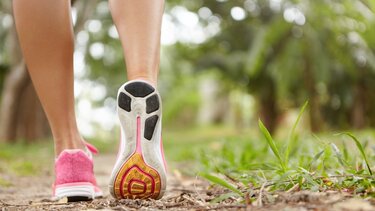 Το «ιαπωνικό περπάτημα» είναι 10 φορές πιο αποδοτικό από τα 10.000 βήματα την ημέρα